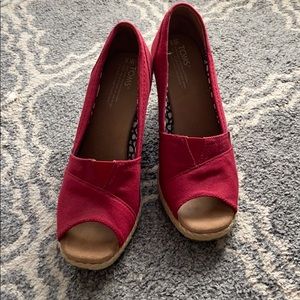 Red Toms Wedges